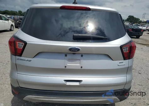2019 Ford Escape Se z USA, uszkodzony, nr VIN 1FMCU0GD4KUC57924